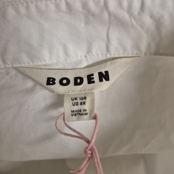 Boden White Dress Shirt Elegant and Timeless - Picture 2 of 4
